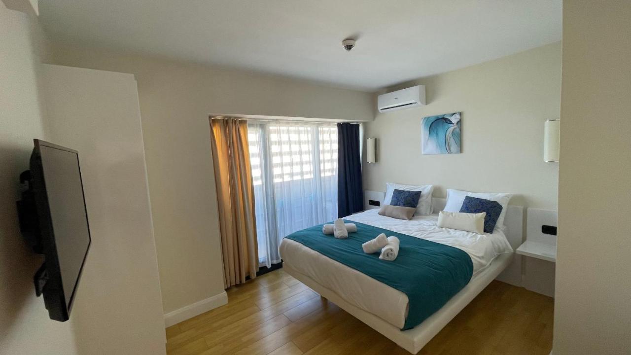 Hellobatumi Aparthotel Bagian luar foto