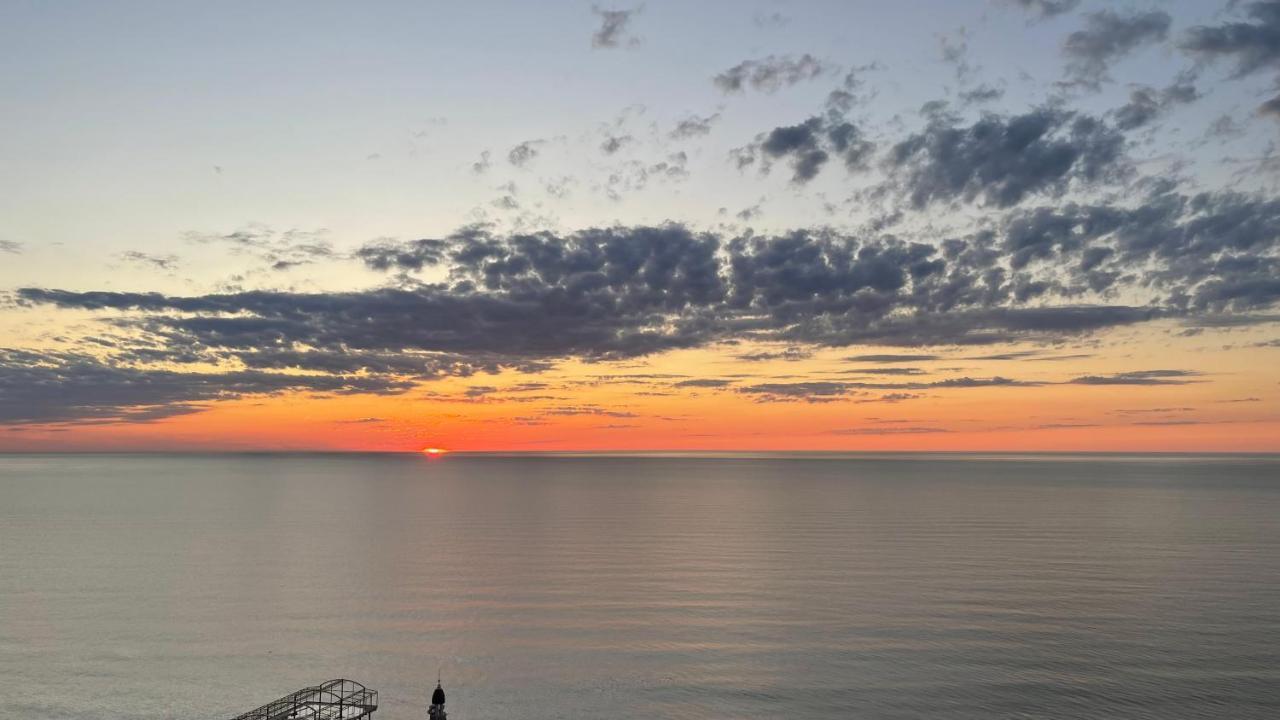 Hellobatumi Aparthotel Bagian luar foto