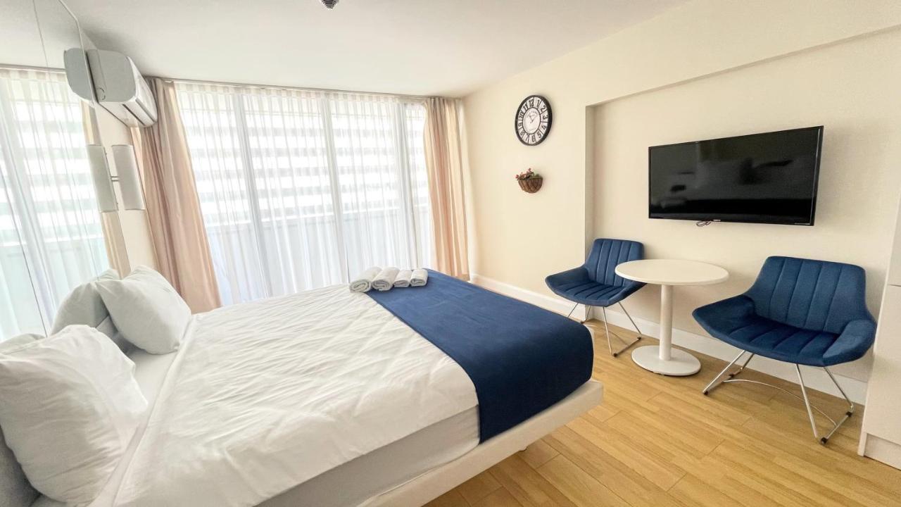 Hellobatumi Aparthotel Bagian luar foto